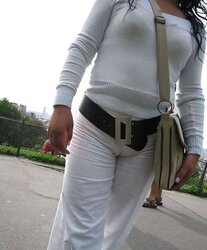 Fotze frisst Hosepipe - cameltoe