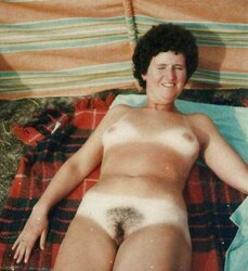 Real Polaroid Amateurs - Pre-Digital Wives