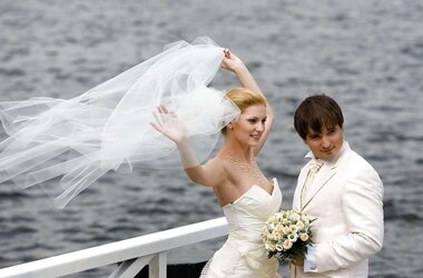 Brides - Wedding Voyeur Oops and Uncovered