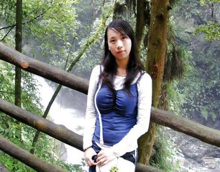 Chinese wifey gets porked while hubby not home