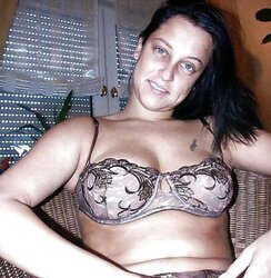Areolas Knocker