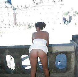 Areolas Knocker