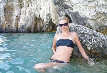 Steaming Blondie Fledgling Bi-Atch ... !!!