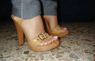 Soles, Toes, Donks, MUMMIES, Jummy Mounds and Beaver!