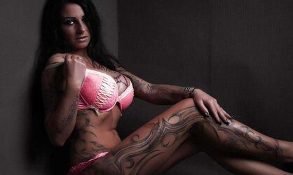 Tat models (chick) 15.