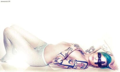 Tat models (chick) 15.