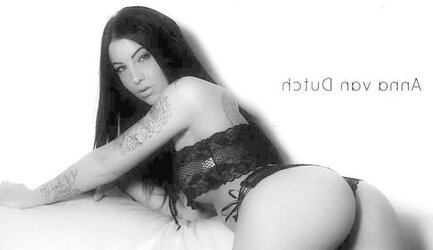Tat models (chick) 15.
