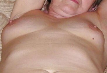 Elke mit massager