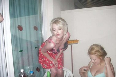 Downblouse bosom luxurious teenager orbs