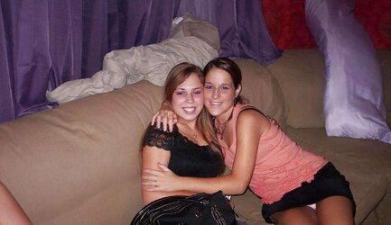 UPSKIRTS FOR REAL VOYEURS I