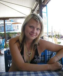 Facebook teenager Mellisa comments satisfy