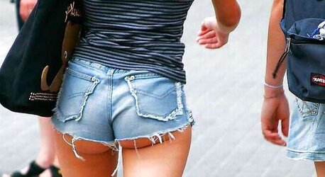 Cut off denim white shopping mall tramps