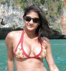 Desi femmes in swuimsuits