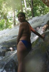 Desi femmes in swuimsuits