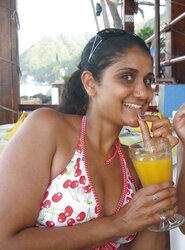 Desi femmes in swuimsuits