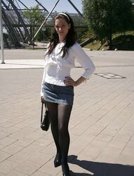 Hotlegs-mini-skirt honey