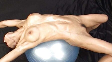 Takase Midori- naked work out