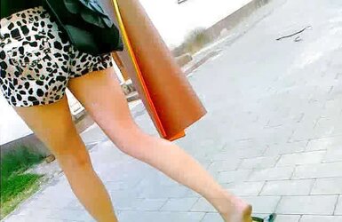 Upskirts-Honies