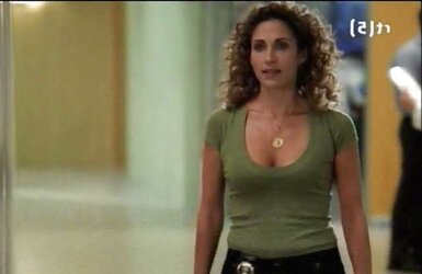 Melina Kanakaredes