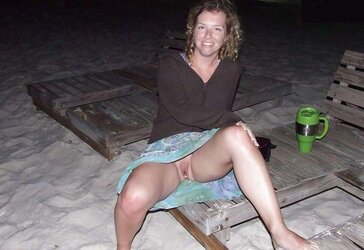 Upskirt public display II