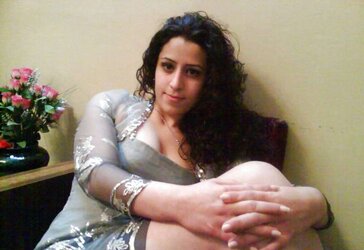 Syrian hoes