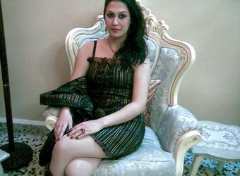 Syrian hoes