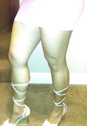 Pinkish n white upskirt latin cootchie camel toe high-heeled slippers