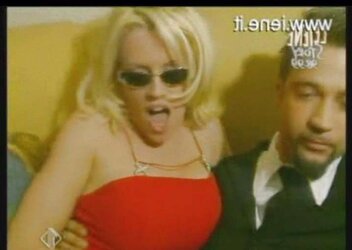 Jenny McCarthy mega bevy