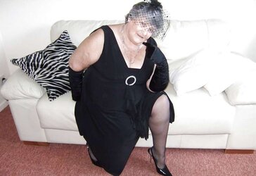 Libby in high-heeled slippers and pantyhose