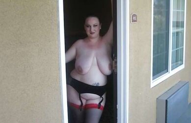 A Chesty PLUMPER Bombshell