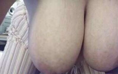 A Chesty PLUMPER Bombshell