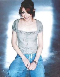Alyson Hannigan pt