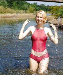 Popular ! camel toe ! pusy