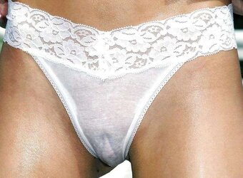 Popular ! camel toe ! pusy