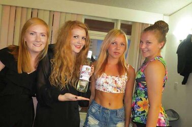 Gorgeous teenagers 136 (my buddies)