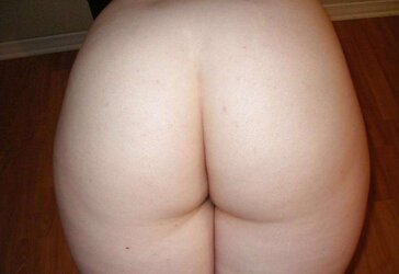 Ash-Blonde plumper buxom woman part