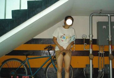 Korean teacher showcasing in public