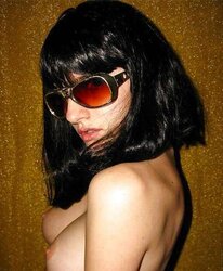 Pudic and sensuality offered