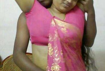 Tamil super-steamy aunty