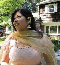 Tamil super-steamy aunty