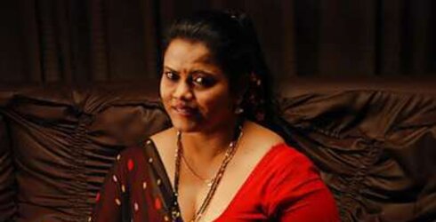 Tamil super-steamy aunty