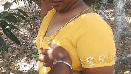 Tamil super-steamy aunty