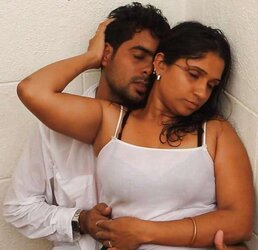Tamil super-steamy aunty