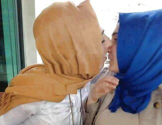 Turbanli lezbiyenler