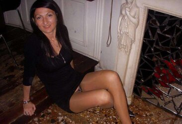 Elena ha tanta voglia di cazzo