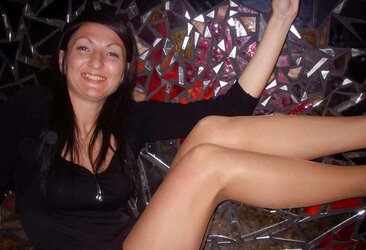 Elena ha tanta voglia di cazzo