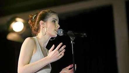 Lena Meyer-Landrut GEILES Unterhemd und Leopard-Rock