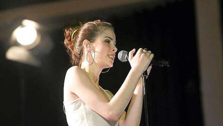 Lena Meyer-Landrut GEILES Unterhemd und Leopard-Rock