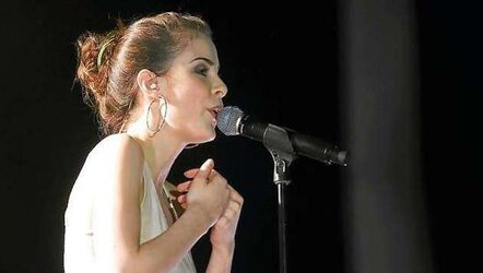 Lena Meyer-Landrut GEILES Unterhemd und Leopard-Rock
