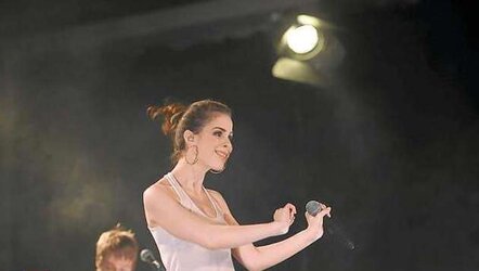 Lena Meyer-Landrut GEILES Unterhemd und Leopard-Rock